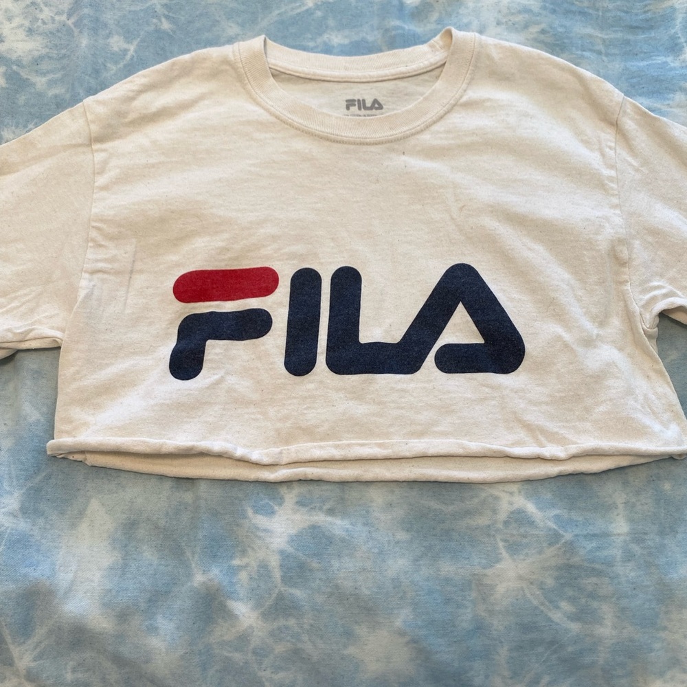 Vintage FILA longsleeve crop top! ❤️